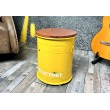 Pouf industriel jaune