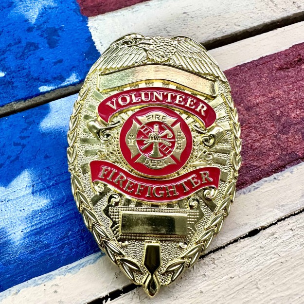 Badge Métal FireFighter Volunteer doré